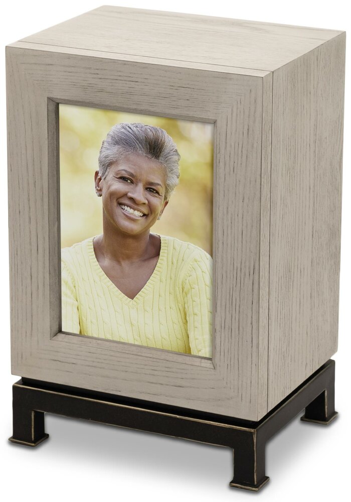 Nantucket Linen Portrait Urn